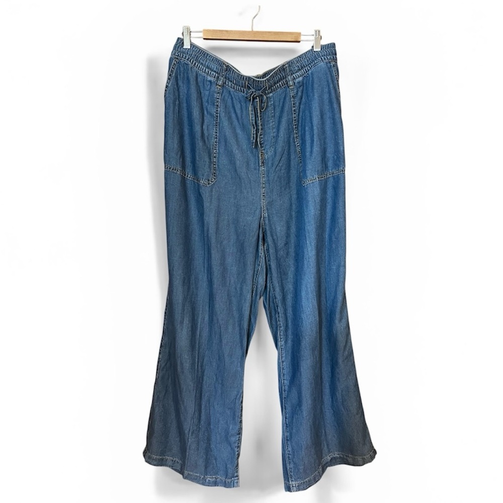 Torrid, 3 | 3X | 22-24, HIGH-RISE PULL ON WIDE LEG LUIGHTWEIGHT DENIM JEAN - NWT - Picture 2 of 7